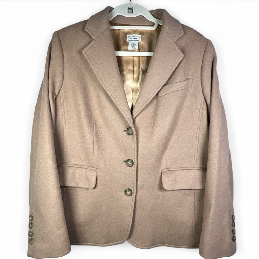 L.L. Bean Women's Camel Tan 3 Button 
Suit Jacket Blazer Cashmere/Wool Size 14P